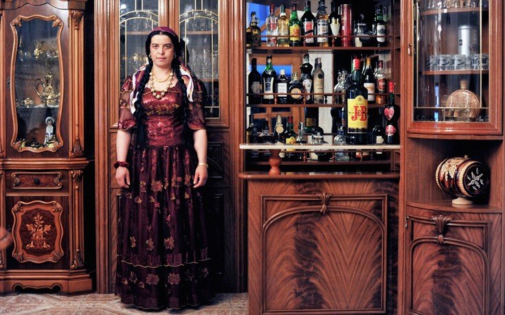 Οι εύποροι Ρομά της Ρουμανίας -Εκεί που οι γυναίκες κρατούν τα ηνία [εικόνες]  | iefimerida.gr 5