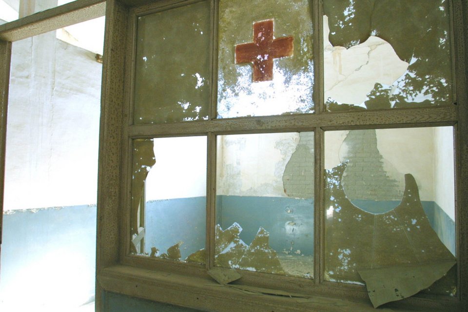 Το ΚΚΕ προκηρύσσει διαγωνισμό -Καλεί καλλιτέχνες να φτιάξουν γλυπτά που θα κοσμούν Γυάρο & Μακρόνησο | iefimerida.gr 3