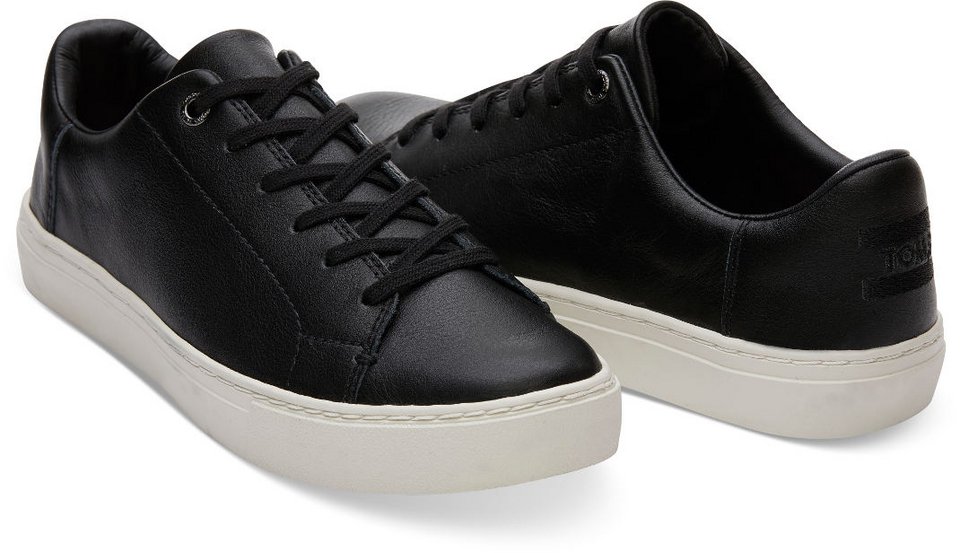 Γούνινα, μάλλινα, δερμάτινα -Τα TOMS «φόρεσαν» τα χειμωνιάτικά τους [εικόνες] | iefimerida.gr 5