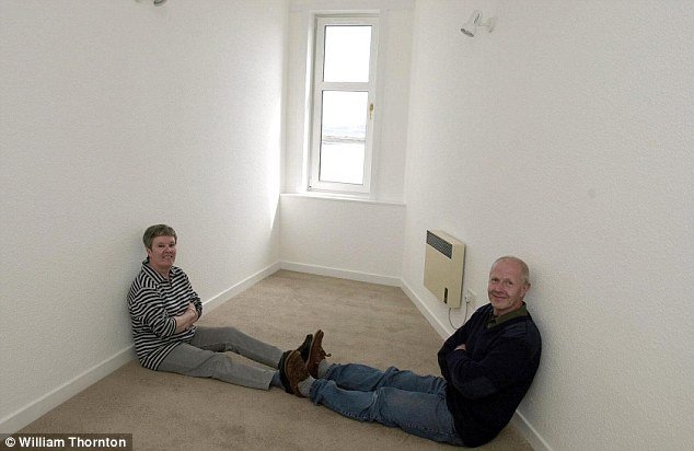 Το στενότερο σπίτι στον κόσμο έχει πλάτος 1,19 μέτρα και πωλείται 85.000 λίρες [εικόνες]  | iefimerida.gr 0