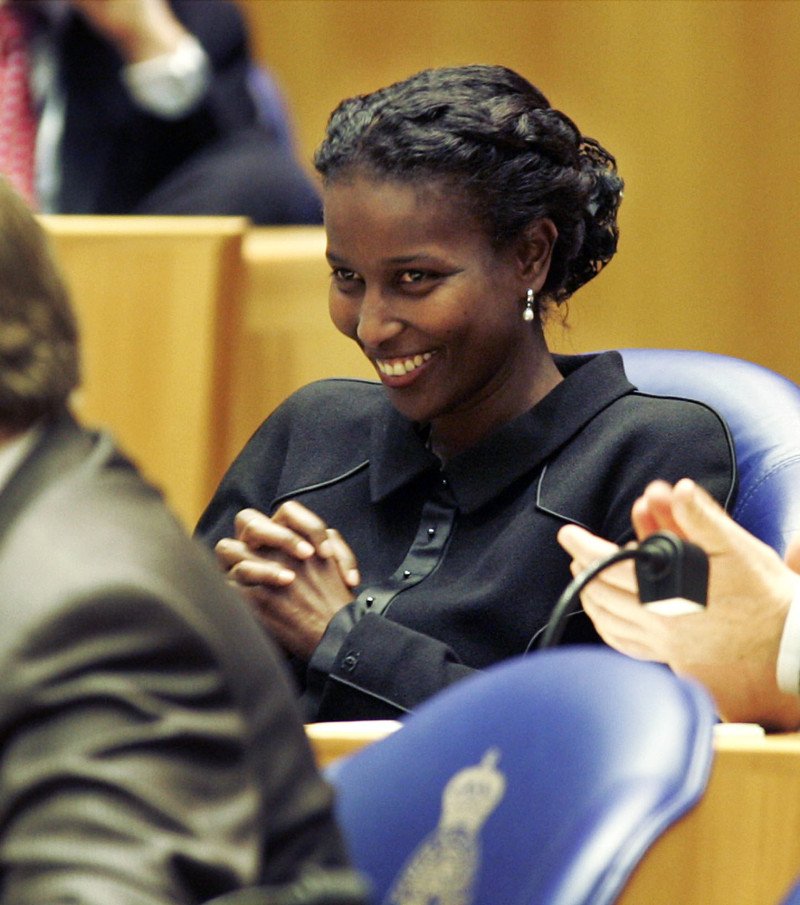 Hirsi Ali: Η αιρετική πρώην μουσουλμάνα που δέχεται απειλές θανάτου -«Το Ισλάμ παρουσιάζει την υποταγή ως ιερό καθήκον» | iefimerida.gr 3