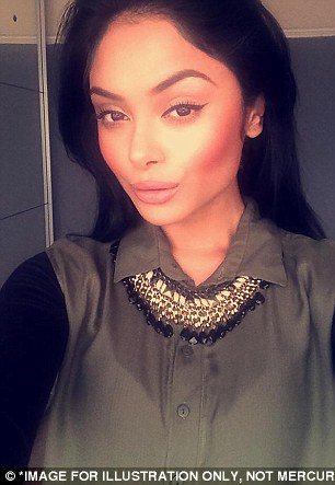 Η «μάγισσα» από τον Harry Potter που έριξε το Instagram -Απίστευτη εμφάνιση και σέξι πόζες [εικονες] | iefimerida.gr 2