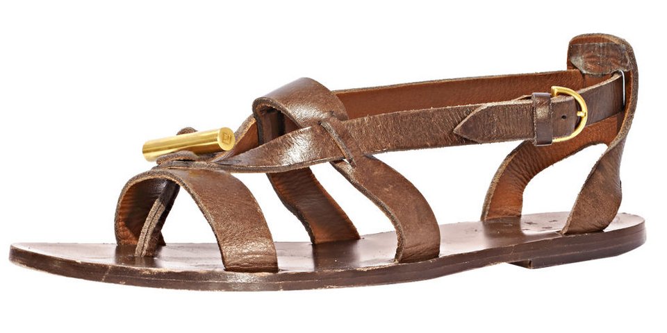 Δημοσιογράφος του Bazaar έρχεται στην Πάτμο και δείχνει τι κουβαλάει στη βαλίτσα της [εικόνες] | iefimerida.gr 5