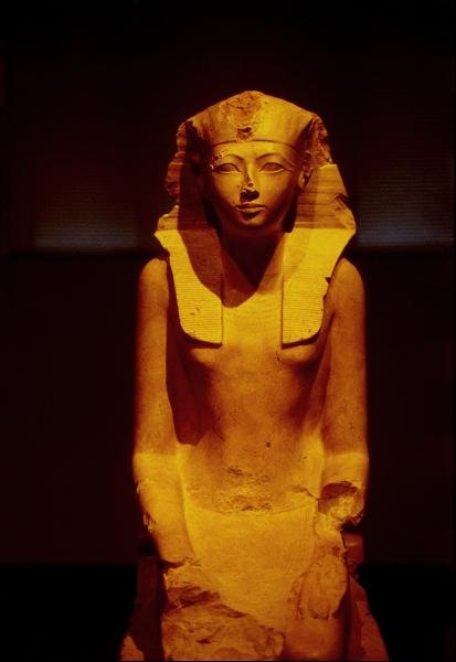 Πώς η μόδα βοήθησε τις γυναίκες πολιτικούς στην καριέρα τους -Τα χρωματιστά κοστούμια της Μέρκελ, οι κοτσίδες της Τιμοσένκο [εικόνες] | iefimerida.gr 0