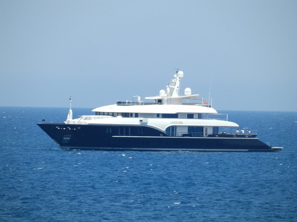 Στα Χανιά το σούπερ γιοτ του πλουσιότερου Ελληνα στον κόσμο -Εκεί θα γιορτάσει τα γενέθλιά του [εικόνες] | iefimerida.gr 1