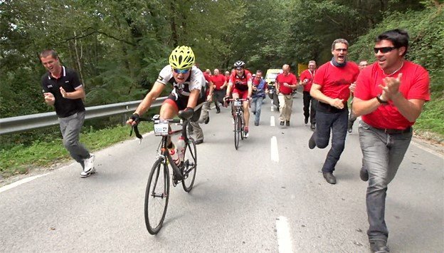 Ο ποδηλάτης με το ένα πόδι που κάνει θαύματα -Εχει ανέβει στα Πυρηναία και τις Αλπεις [εικόνες] | iefimerida.gr 0