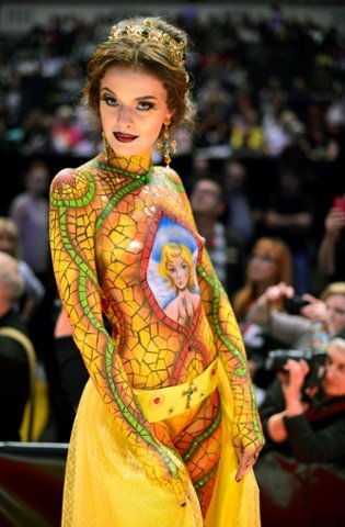 Κι όμως, υπάρχει παγκόσμιο πρωτάθλημα κομμωτικής -Τόνοι λακ, πολύχρωμες τρέσες και οι τάσεις επί κεφαλής [εικόνες]   | iefimerida.gr 8