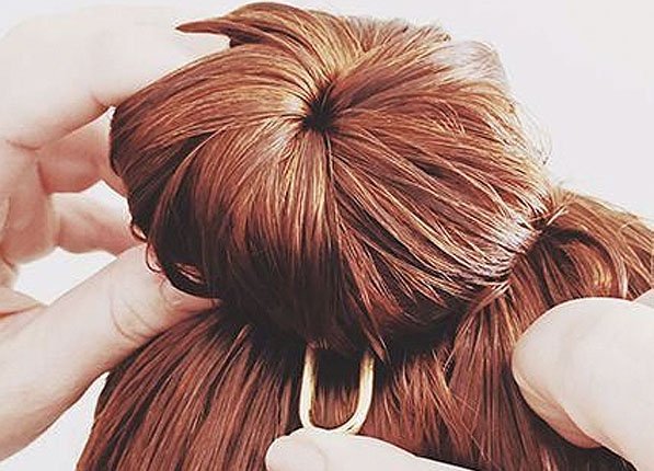 Οι 5 συνήθειες που καταστρέφουν τα μαλλιά σας -Τα χτενίζετε σίγουρα λάθος [εικόνες] | iefimerida.gr 1