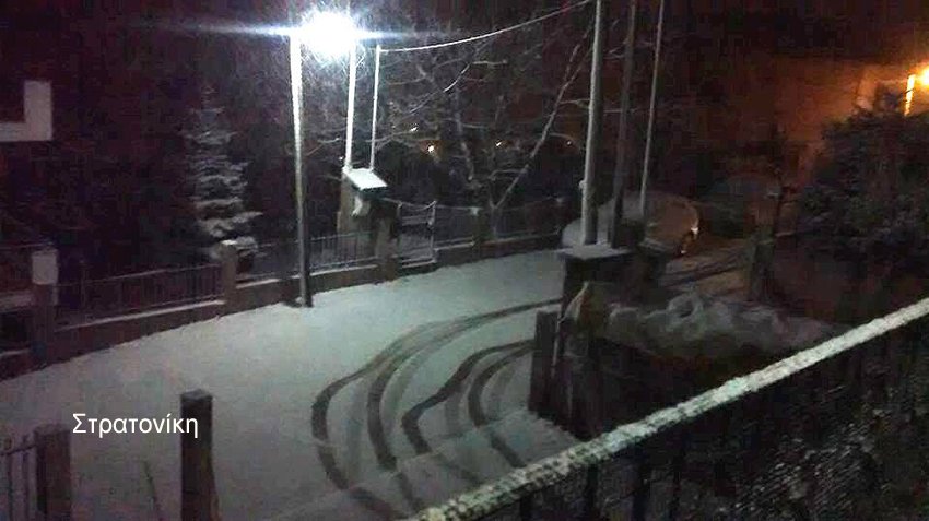 Στην κατάψυξη η Βόρεια Ελλάδα: Χιόνια στη Χαλκιδική -Πού χρειάζονται αλυσίδες [εικόνες] | iefimerida.gr 2