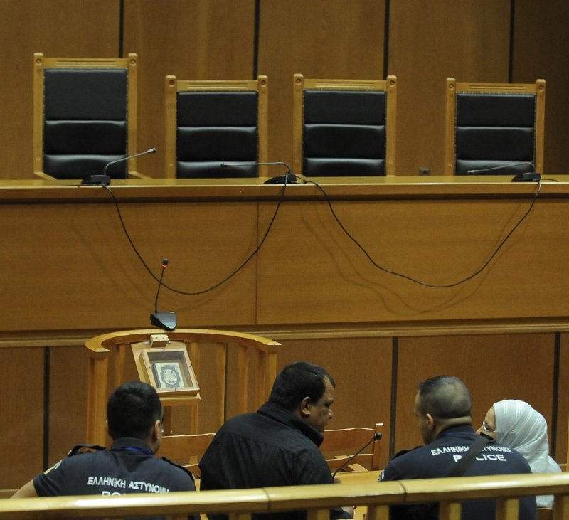 Δίκη Χ.Α.: O Αιγύπτιος ψαράς αναγνώρισε και πέμπτο δράστη της επίθεσης στο Πέραμα [εικόνες] | iefimerida.gr 0