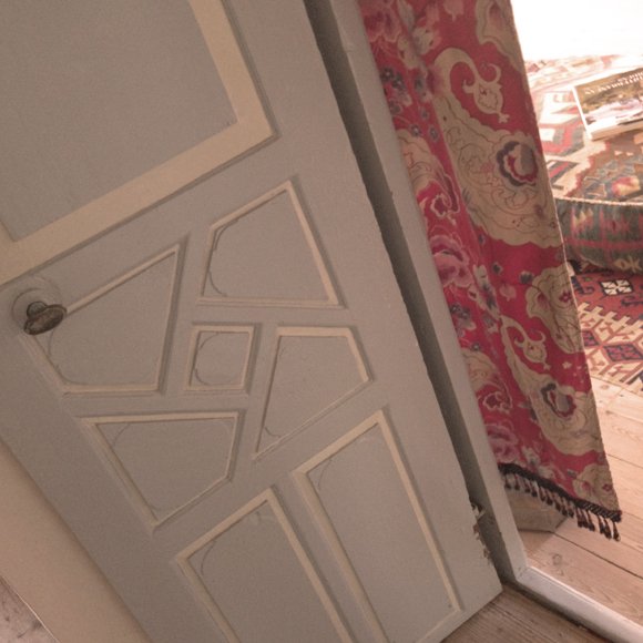 H αμερικανική Vogue έχει ερωτευθεί κεραυνοβόλα τη χώρα μας και γράφει «Μια είναι η λέξη: Ελλάδα» [εικόνες] | iefimerida.gr 4