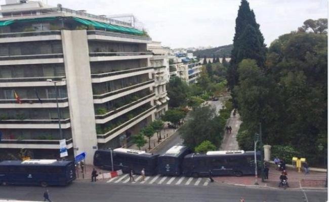 «Στην Αθήνα βλέπεις μόνο χαμογελαστά πρόσωπα» -Το Twitter γέλασε με την ατάκα Τσίπρα [εικόνες] | iefimerida.gr 3