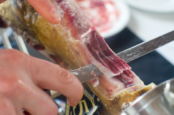 Προσούτο Jamon Iberico, το καλύτερο στον κόσμο -Από μαύρους χοίρους [εικόνες] | iefimerida.gr 1