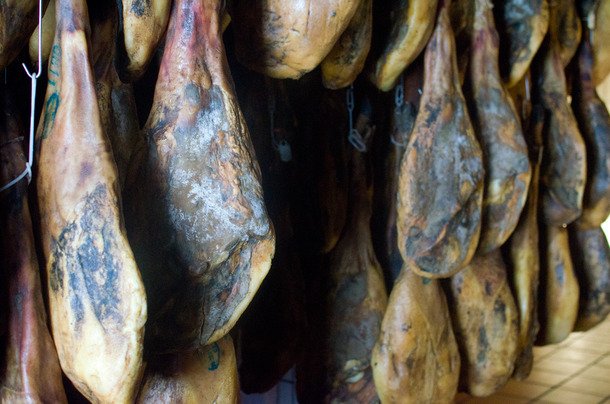 Προσούτο Jamon Iberico, το καλύτερο στον κόσμο -Από μαύρους χοίρους [εικόνες] | iefimerida.gr 9