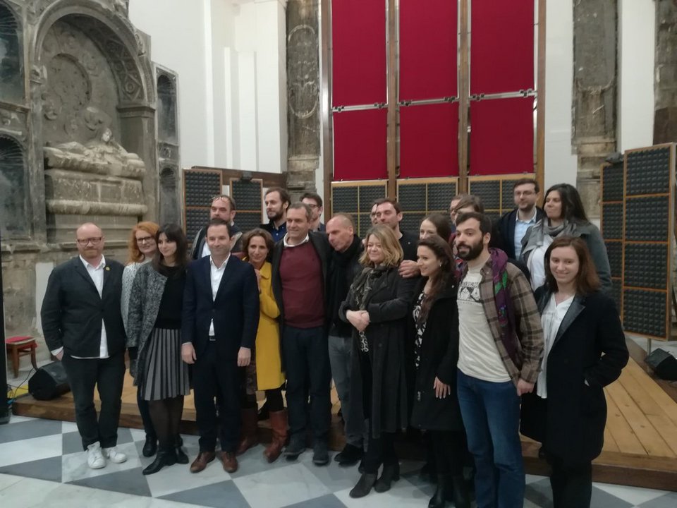 Η ριζοσπαστική Αριστερά των Βαρουφάκη και Μπενουά Αμόν: Ετοιμάζονται για τις ευρωεκλογές του 2019 | iefimerida.gr 0