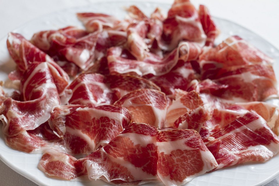 Προσούτο Jamon Iberico, το καλύτερο στον κόσμο -Από μαύρους χοίρους [εικόνες] | iefimerida.gr 12