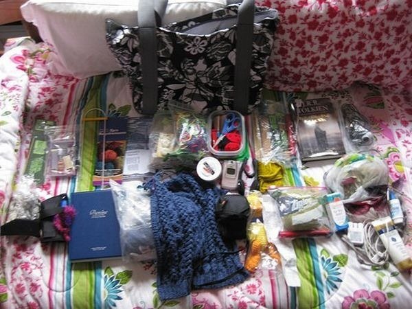 Λύθηκε το μυστήριο: Τι κουβαλάνε οι γυναίκες στην τσάντα τους [εικόνες] | iefimerida.gr 7