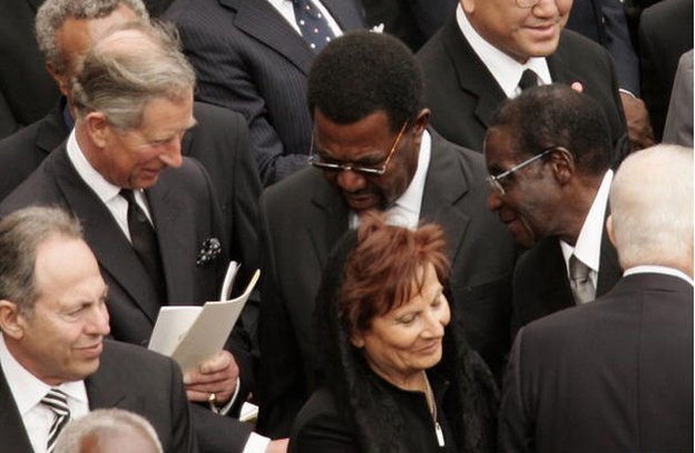 Οι χειραψίες της αμηχανίας -Οταν οι ηγέτες δεν θέλουν να βλέπουν ο ένας τον άλλο [εικόνες] | iefimerida.gr 4