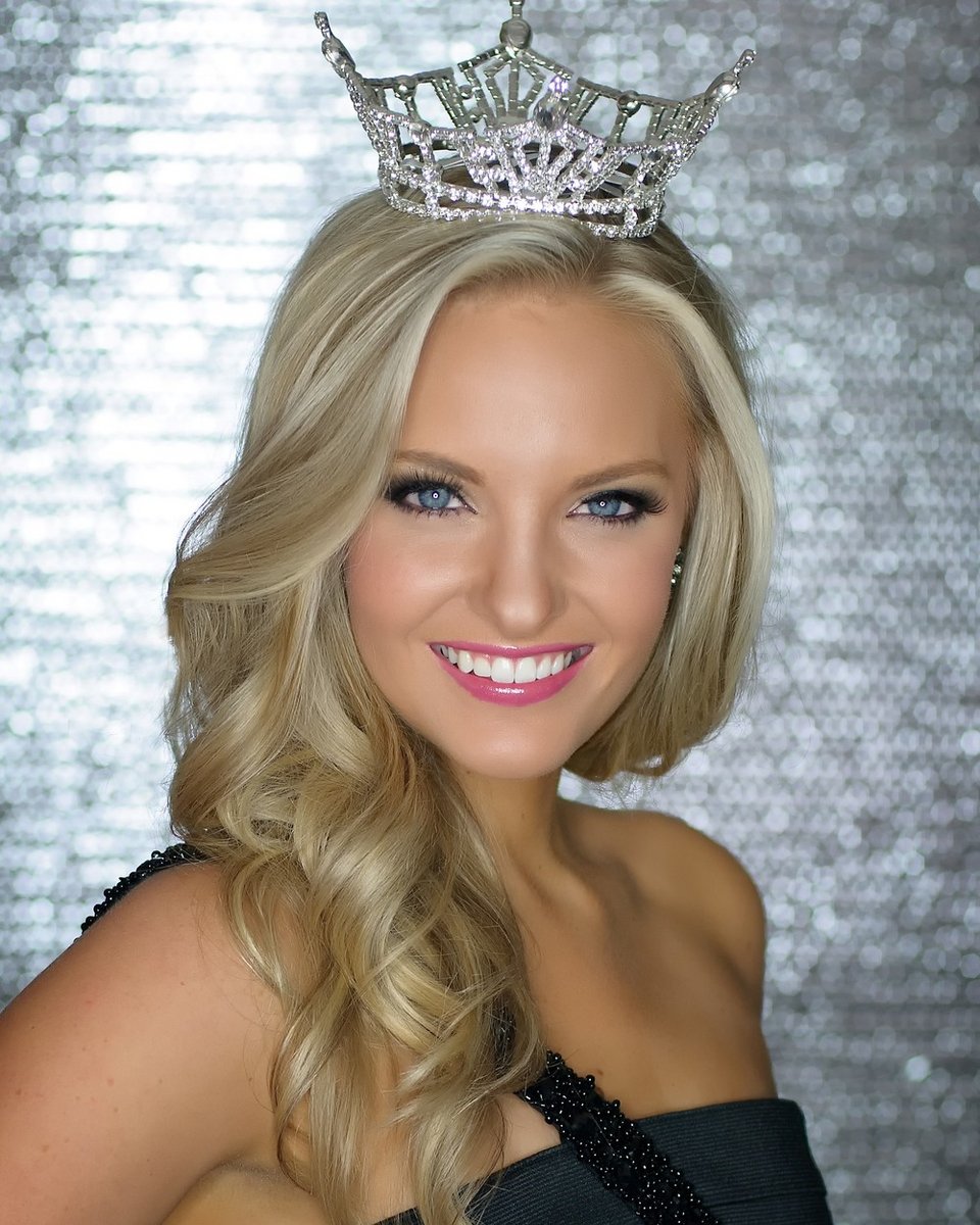 Καυτές οικονομολόγοι: Βασίλισσες της ομορφιάς με πτυχίο στα οικονομικά [εικόνες] | iefimerida.gr 6