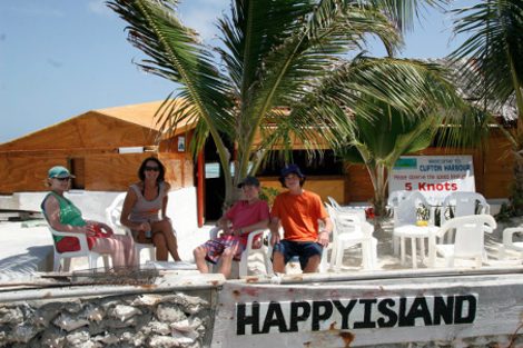 To μοναδικό νησί στον κόσμο που έχει χτιστεί από κοχύλια -Ενας επίγειος, εξωτικός παράδεισος [εικόνες] | iefimerida.gr 3