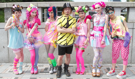 Harajuku: Η πολύχρωμη γειτονιά του Τόκιο που επηρέασε την παγκόσμια μόδα | iefimerida.gr 2