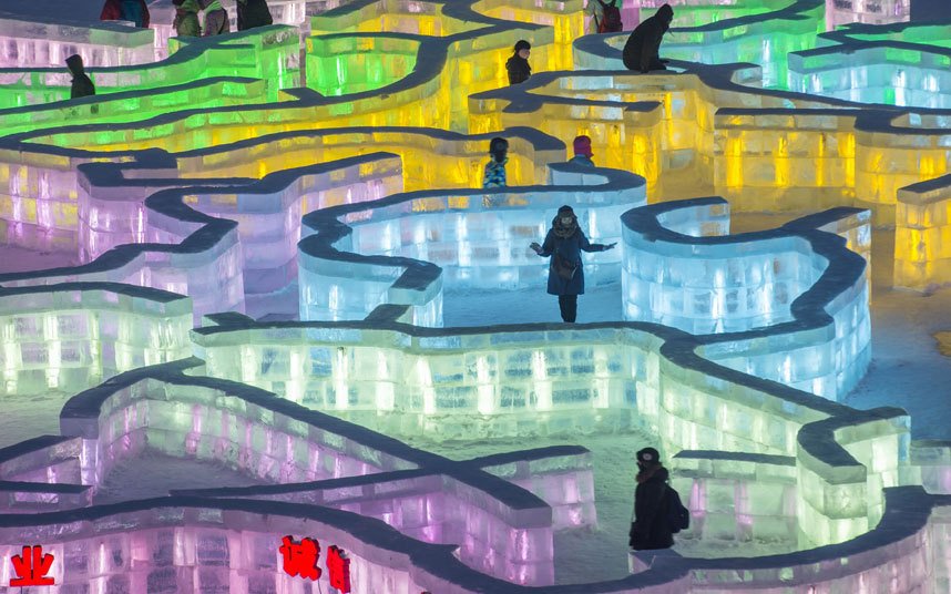 Στους -16 βαθμούς Κελσίου: Εκεί που ο πάγος και το χιόνι σμιλεύονται και δημιουργούν αριστουργηματικά γλυπτά [εικόνες&βίντεο] | iefimerida.gr 14