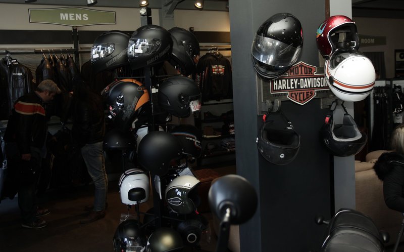 Δερμάτινα μπουφάν και γκάζια -Οσα έγιναν στην κοπή πίτας των φίλων Harley Davidson [εικόνες] | iefimerida.gr 13