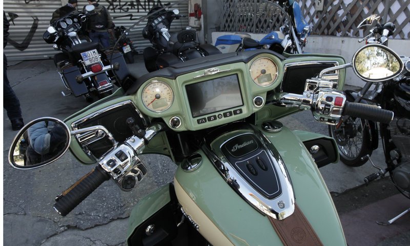 Δερμάτινα μπουφάν και γκάζια -Οσα έγιναν στην κοπή πίτας των φίλων Harley Davidson [εικόνες] | iefimerida.gr 15