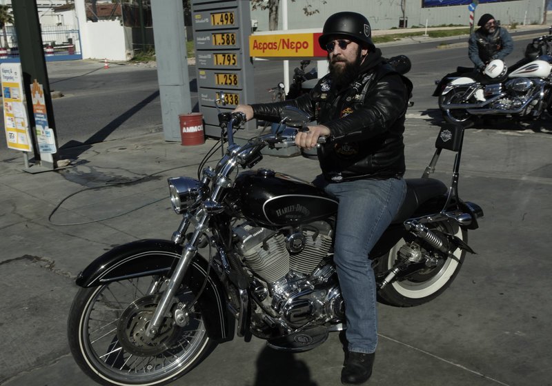 Δερμάτινα μπουφάν και γκάζια -Οσα έγιναν στην κοπή πίτας των φίλων Harley Davidson [εικόνες] | iefimerida.gr 0