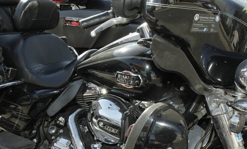 Δερμάτινα μπουφάν και γκάζια -Οσα έγιναν στην κοπή πίτας των φίλων Harley Davidson [εικόνες] | iefimerida.gr 20