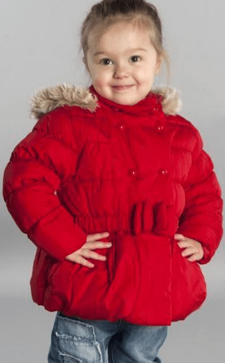 Ιδού η σωσίας της κόρης του Μπέκαμ που έχει βγάλει ήδη 1.500 ευρώ λόγω... ομοιότητας [εικόνες] | iefimerida.gr 1