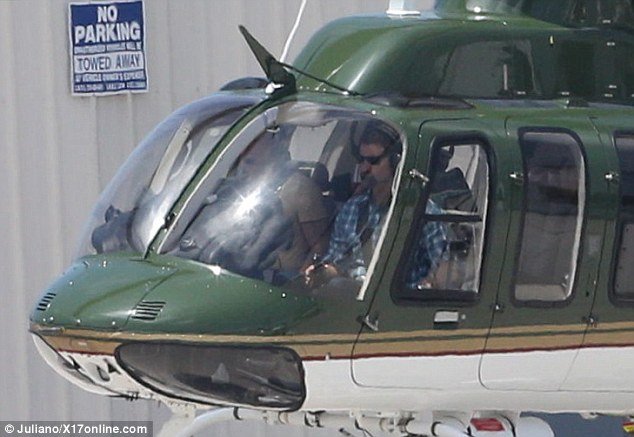 Ατρόμητος ο Χάρισον Φόρντ -Πιλοτάρει ξανά μετά το σοβαρό ατύχημα [εικόνες & βίντεο] | iefimerida.gr 2