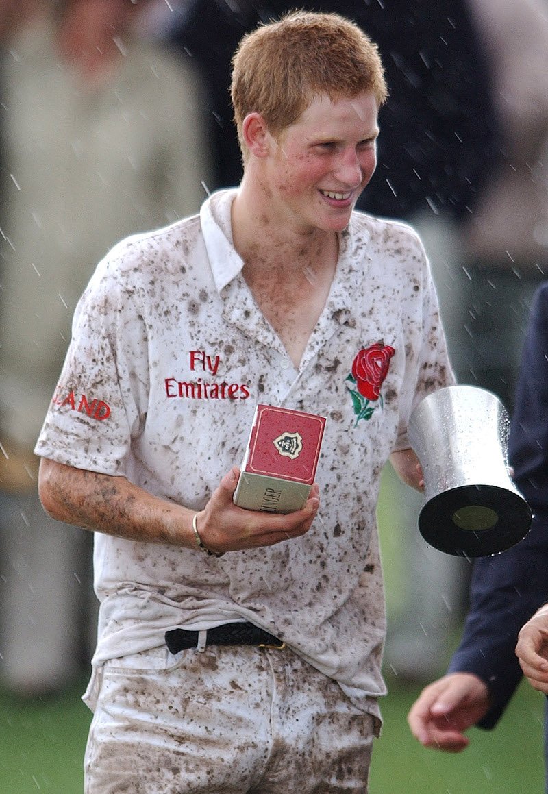 Το μόνο πράγμα που δεν άλλαξε στο στιλ του Χάρι η Μέγκαν Μαρκλ [εικόνες] | iefimerida.gr 2