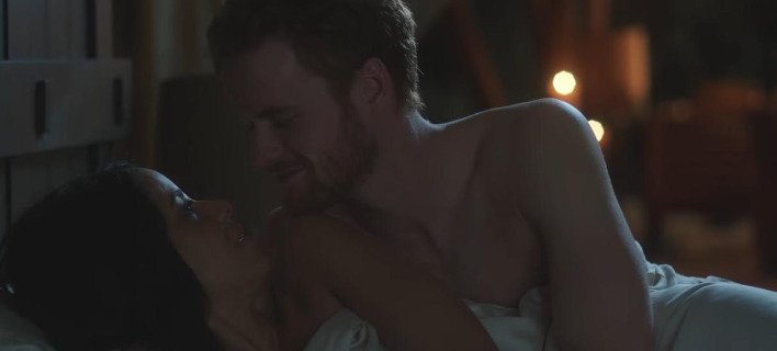 Το σέξι τρέιλερ για την ταινία με το ειδύλλιο Χάρι και Μέγκαν που σκανδάλισε το παλάτι [βίντεο] | iefimerida.gr 1