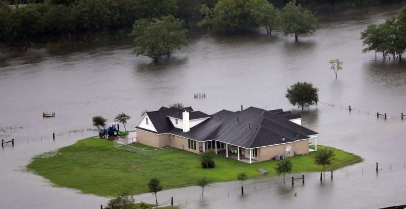 Στο έλεος του Χάρβεϊ οι κάτοικοι του Τέξας -Στους 18 οι νεκροί, χιλιάδες άστεγοι [εικόνες] | iefimerida.gr 1