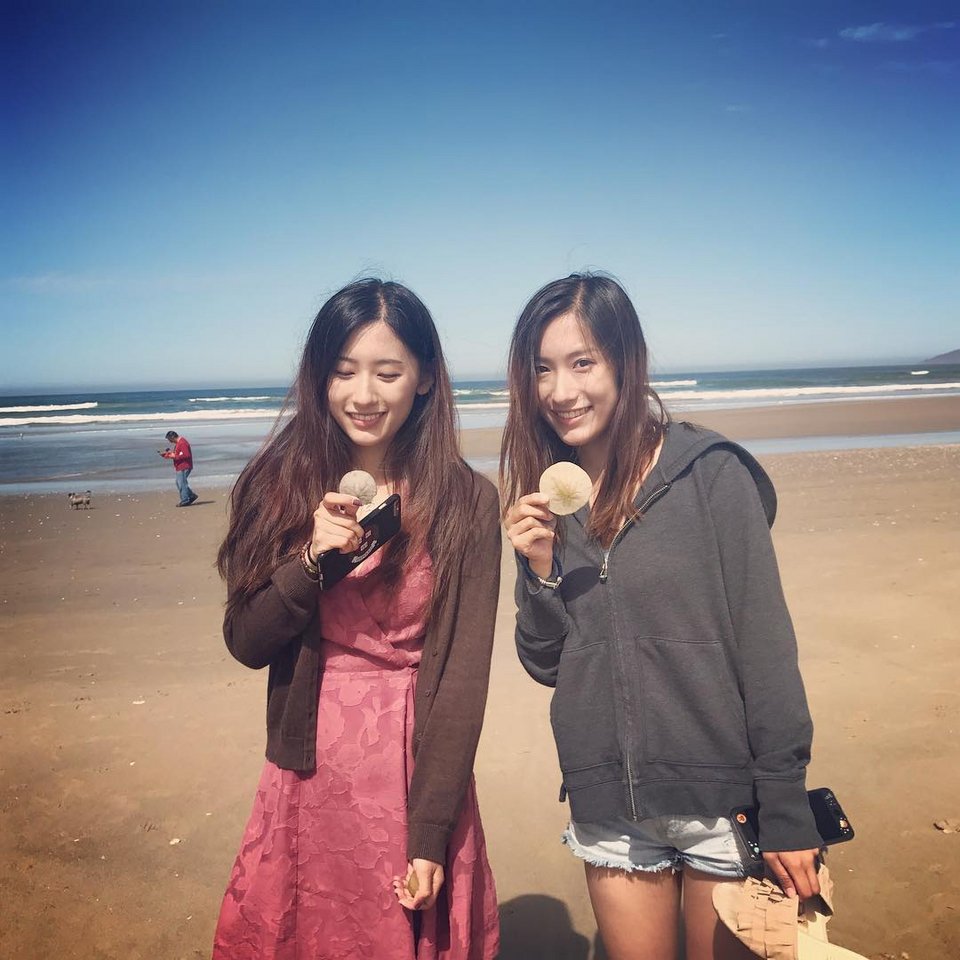 Αυτές οι δίδυμες έσπασαν όλα τα ρεκόρ -«Εβγαλαν» το Χάρβαρντ μέσα σε 1 χρόνο [εικόνες] | iefimerida.gr 2