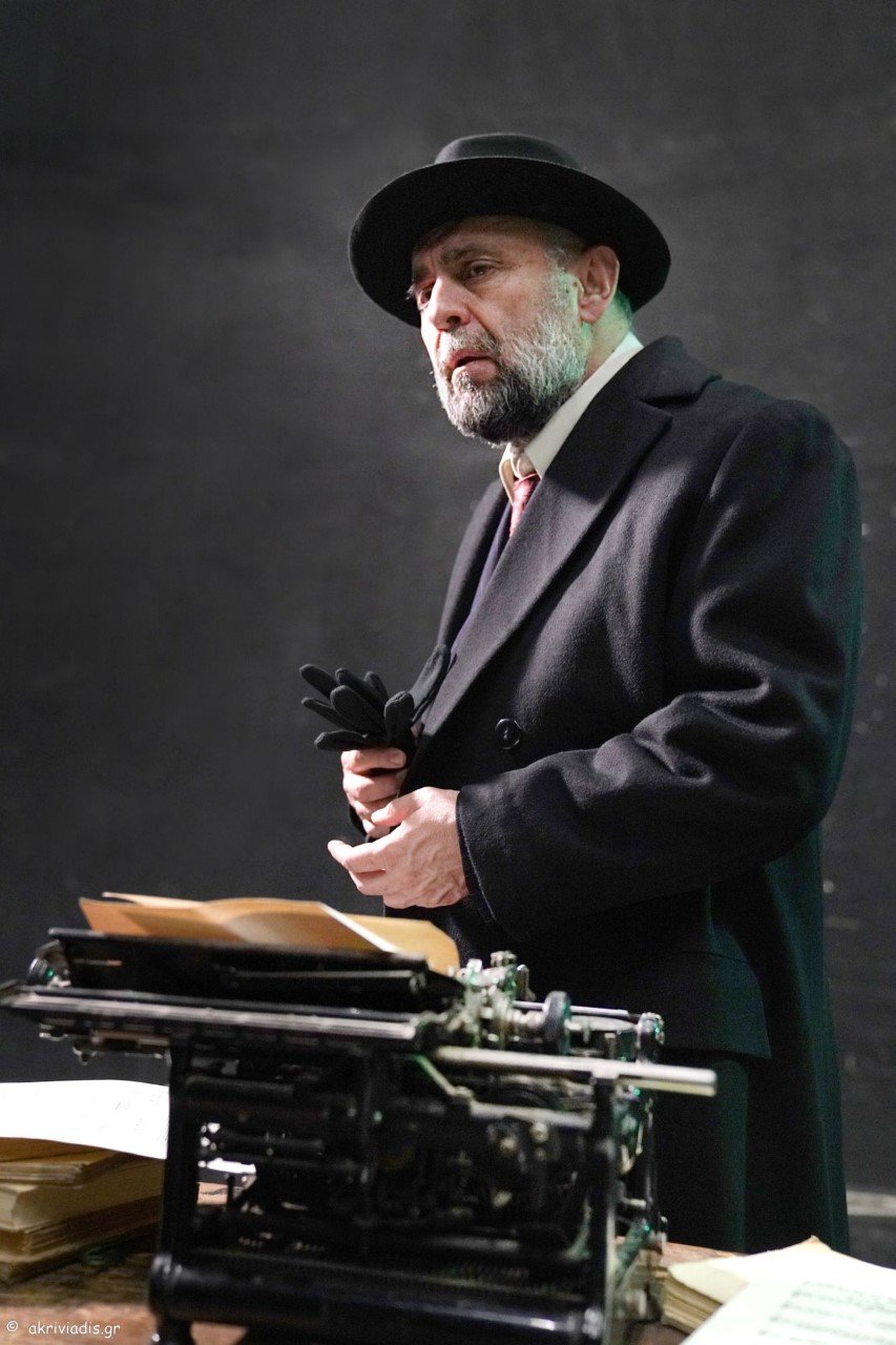 Στο Μέγαρο ένας μονόλογος για τις τελευταίες στιγμές του κορυφαίου συνθέτη Ντμίτρι Σοστακόβιτς [εικόνες] | iefimerida.gr 0