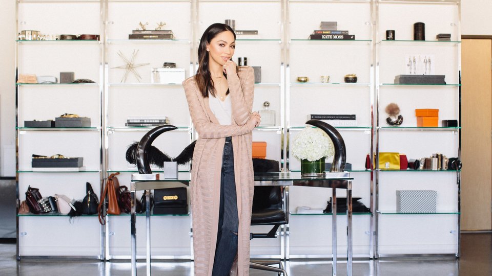 Η γυναίκα πίσω από το στυλ της Τζίτζι Χαντίντ και της Κένταλ Τζένερ -Τι αγαπά και τι μισεί [εικόνες] | iefimerida.gr 0