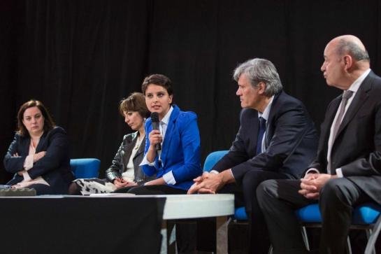 «Χε, Χο, Αριστερά!» -Το σύνθημα για να «αναστήσουν» τον Φρανσουά Ολάντ [εικόνες] | iefimerida.gr 2