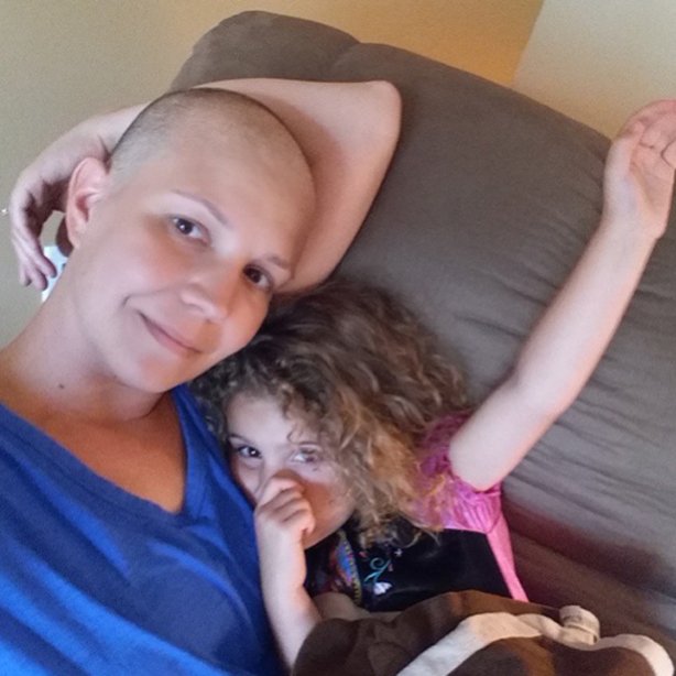 Καρκινοπαθής μητέρα έγραφε κάρτες στην κόρη της για να μην την ξεχάσει [εικόνες] | iefimerida.gr 1