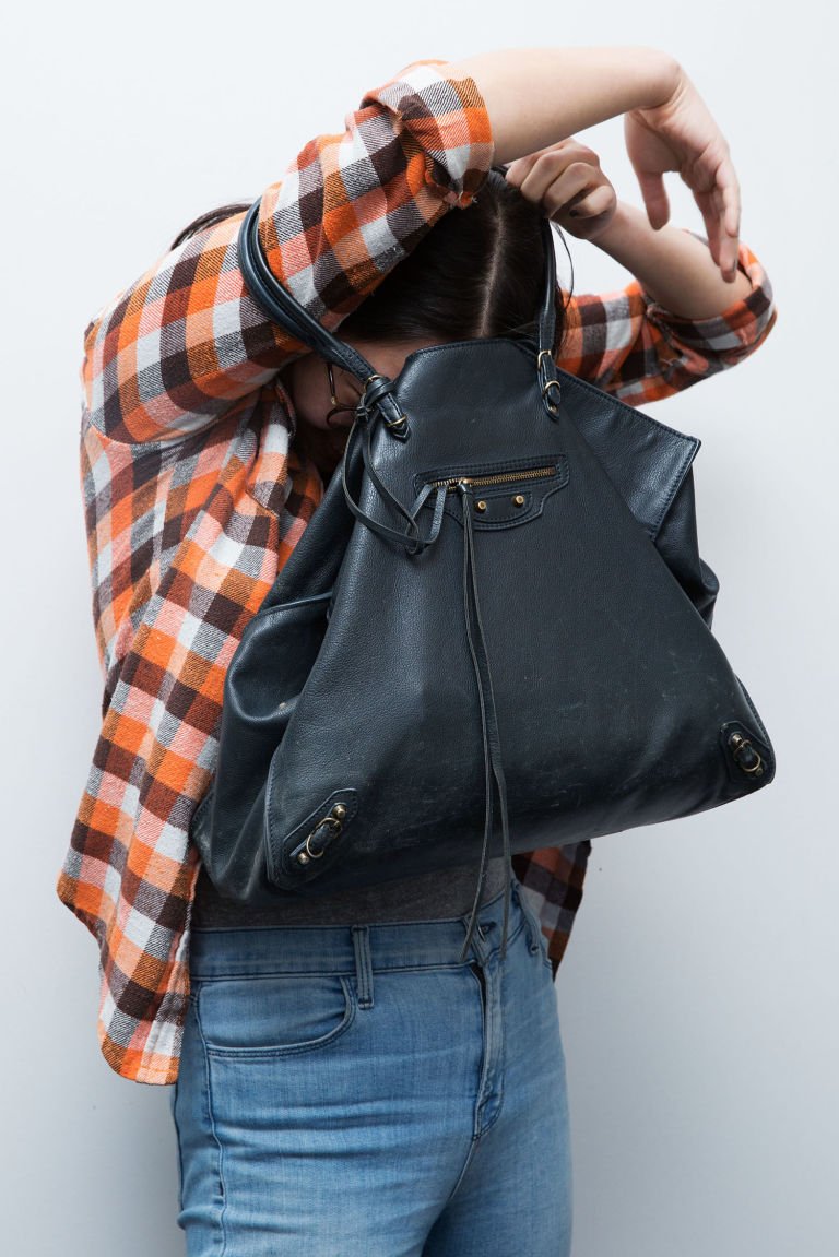 Μάλλον φοράτε λάθος την τσάντα σας -Η μόδα επιβάλλει νέο τρόπο [εικόνες] | iefimerida.gr 5