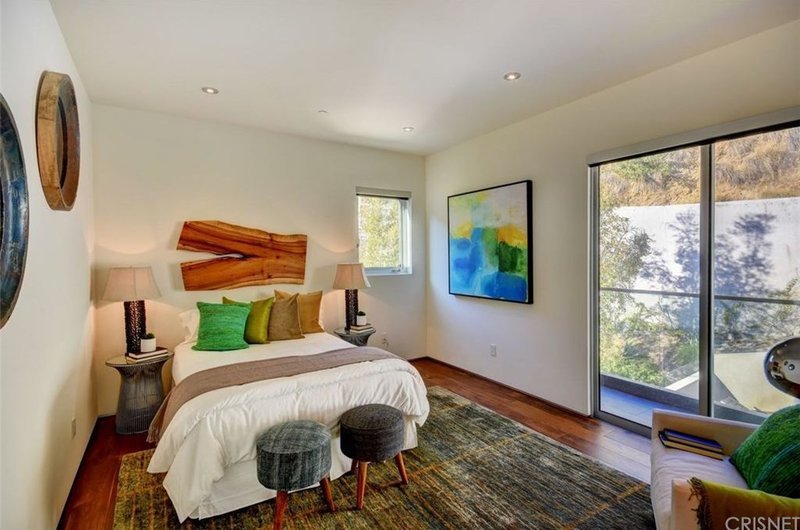 Η χήρα του Χιου Χέφνερ πουλά την πολυτελή βίλα που της άφησε, για 7,2 εκατ. ευρώ [εικόνες] | iefimerida.gr 8