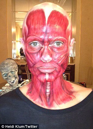 Πτώμα χωρίς δέρμα η Χάιντι Κλουμ [εικόνες] | iefimerida.gr 10