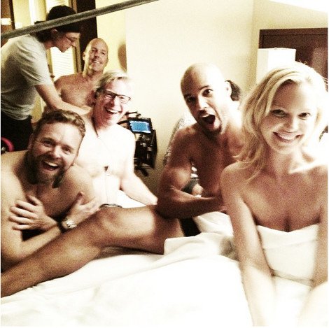 Σταρ του Χόλιγουντ στο κρεβάτι μαζί με τέσσερις άνδρες [εικόνα] | iefimerida.gr 0