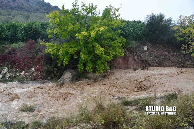 Κακοκαιρία στο Ναύπλιο: Πλημμύρισαν χείμαρροι και ρέματα [εικόνες & βίντεο] | iefimerida.gr 2
