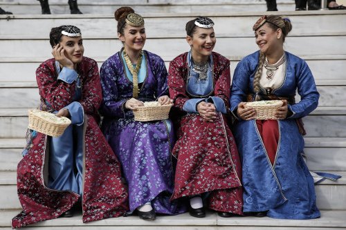 Στην Ελλάδα το λείψανο της Αγίας Ελένης -Με τιμές αρχηγού κράτους [εικόνες & βίντεο] | iefimerida.gr 4