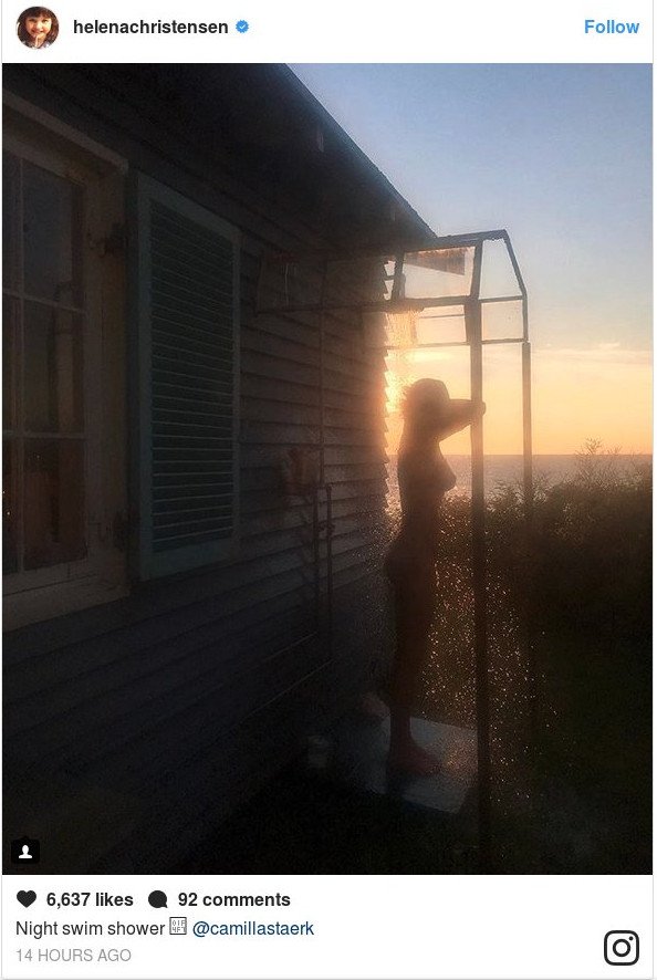 Η Ελενα Κρίστενσεν, στα 48 της, γυμνή κάτω από το ντους [εικόνες] | iefimerida.gr 0