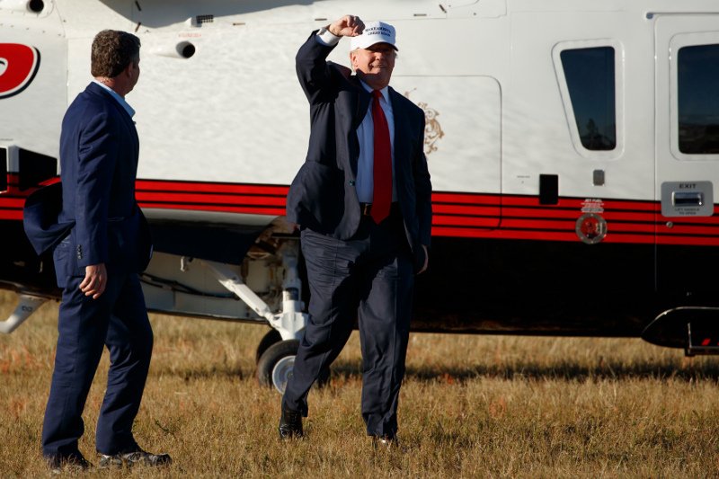 Ατύχημα με το ελικόπτερο του Τραμπ -Επέβαιναν η Ιβάνκα με τον άντρα της, προσπάθησαν να το κρύψουν [εικόνα] | iefimerida.gr 1