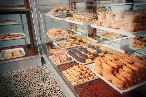 Hellas Cakes: Το «μαγαζάκι» ενός μετανάστη από την Ελλάδα που γλυκαίνει εδώ και 52 χρόνια τους κατοίκους της Μελβούρνης [εικόνες] | iefimerida.gr 11