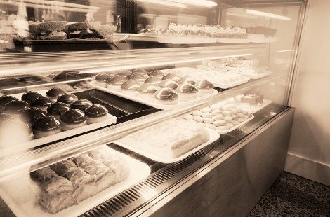 Hellas Cakes: Το «μαγαζάκι» ενός μετανάστη από την Ελλάδα που γλυκαίνει εδώ και 52 χρόνια τους κατοίκους της Μελβούρνης [εικόνες] | iefimerida.gr 12